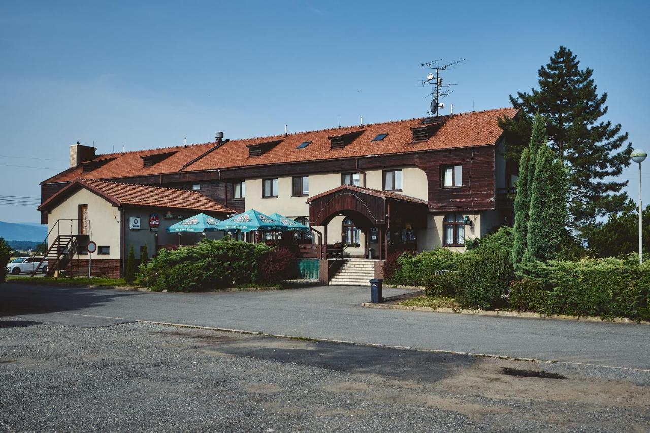 Motel Tosanovice Dolni Tosanovice Bagian luar foto