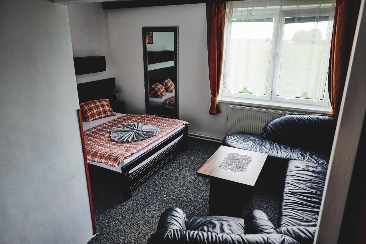Motel Tosanovice Dolni Tosanovice Bagian luar foto