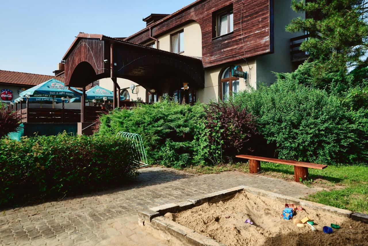 Motel Tosanovice Dolni Tosanovice Bagian luar foto